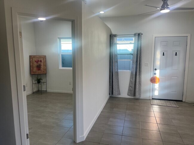 Building Photo - 16549 San Jose St