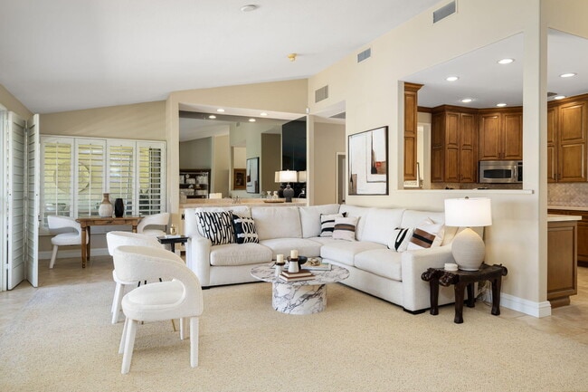 Building Photo - 44825 Guadalupe Dr