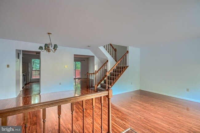 Building Photo - 8 Lambeth Bridge Ct