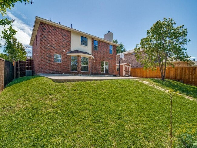 Building Photo - 8605 Treasure Cove