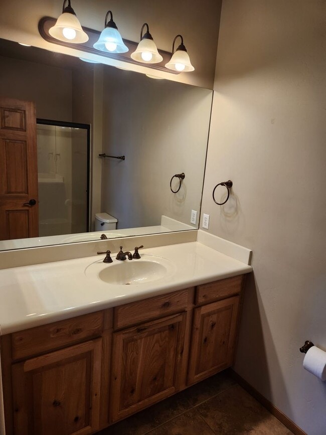 Building Photo - C8 - Bison Cove ~ 2 bed / 2 bath