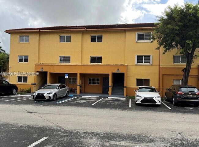 Building Photo - 14902 SW 82nd Ln