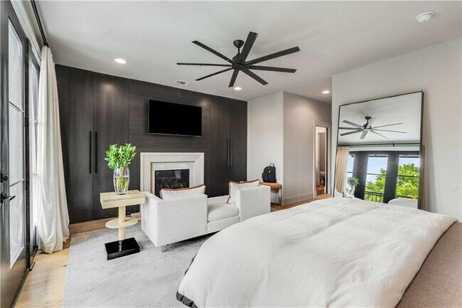 Building Photo - 661 Auburn Ave NE