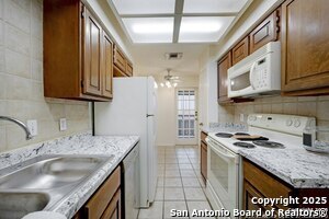 Building Photo - 7738 Chambers Rd