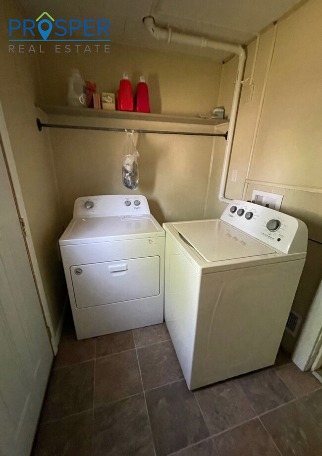 Building Photo - NI639X