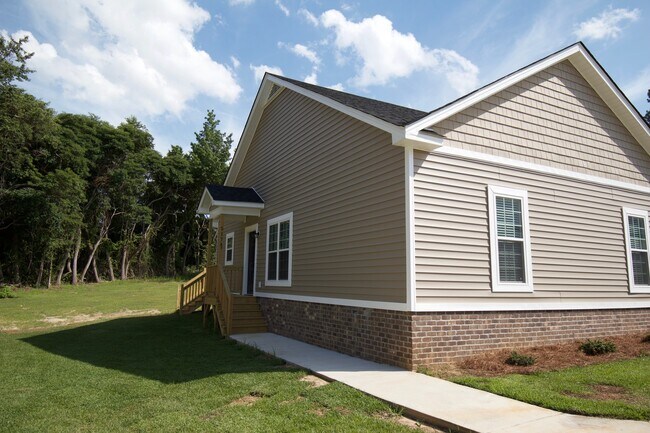 Building Photo - "Brand New Construction."  Quiet location, charming, cozy 3 bedroom duplex