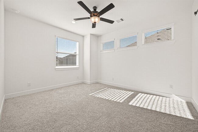 Building Photo - 15126 Dry Crk Jct Pl