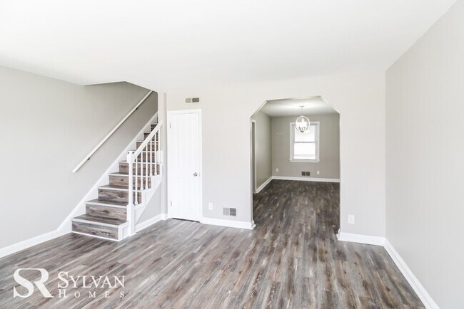 Building Photo - Nice 4BR 1.5BA Brick Home