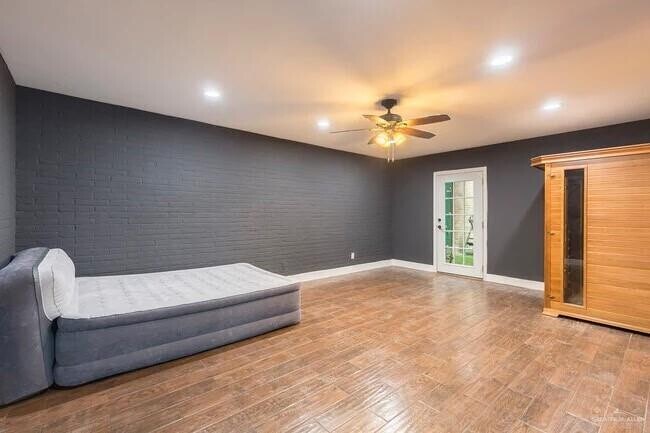 Building Photo - 23 West St