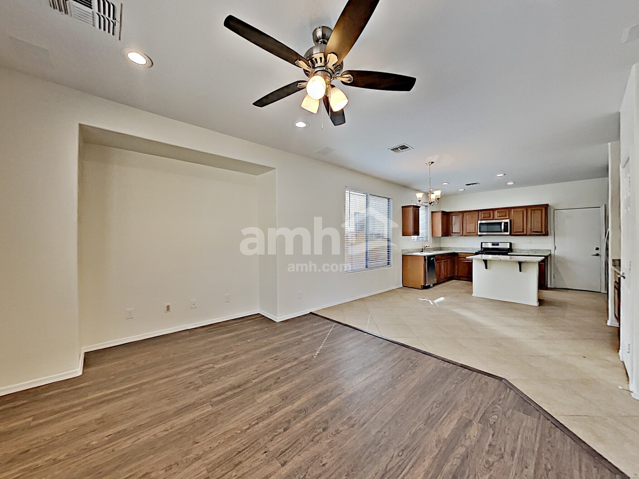 Building Photo - 3624 W Steinbeck Dr
