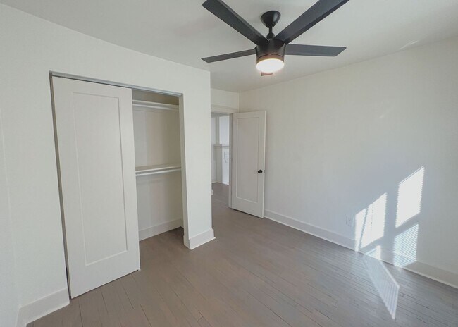 Building Photo - $500 OFF FIRST MONTHS RENT! Charming Duplex on 21st St.