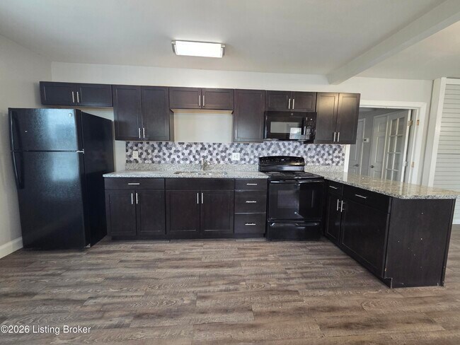 Building Photo - 1209 Durrett Ln