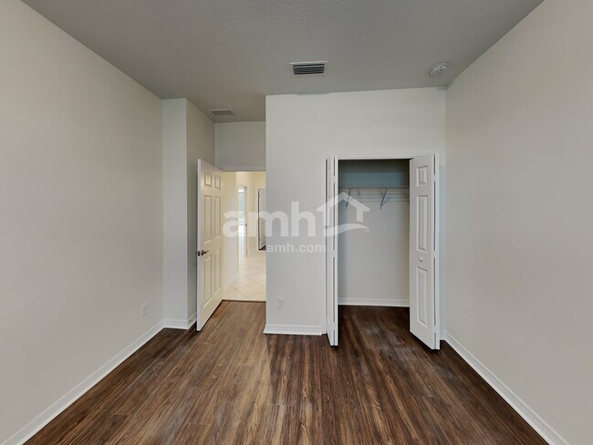 Building Photo - 12823 24th St Cir E