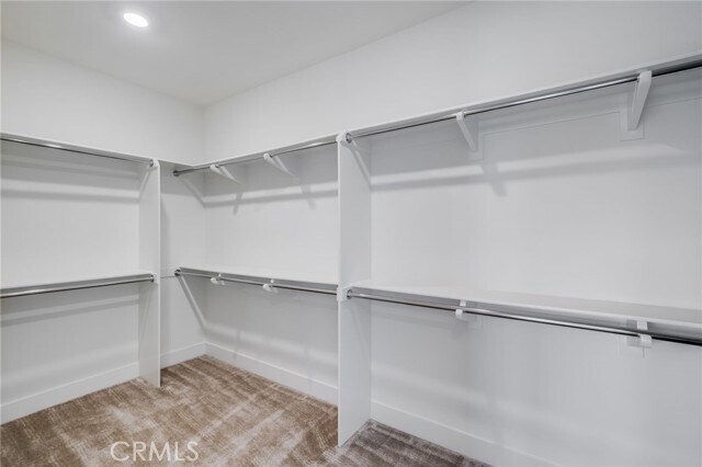 Building Photo - 106 Draw