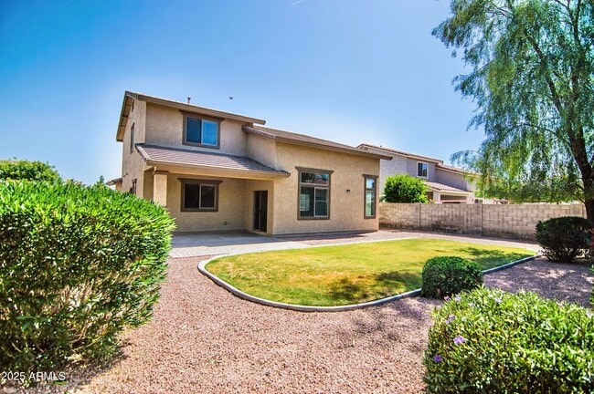 Building Photo - 1242 E Strawberry Dr