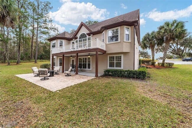 Building Photo - 1706 SW 27th St