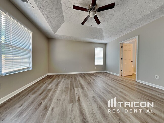Building Photo - 140 Avery Dr