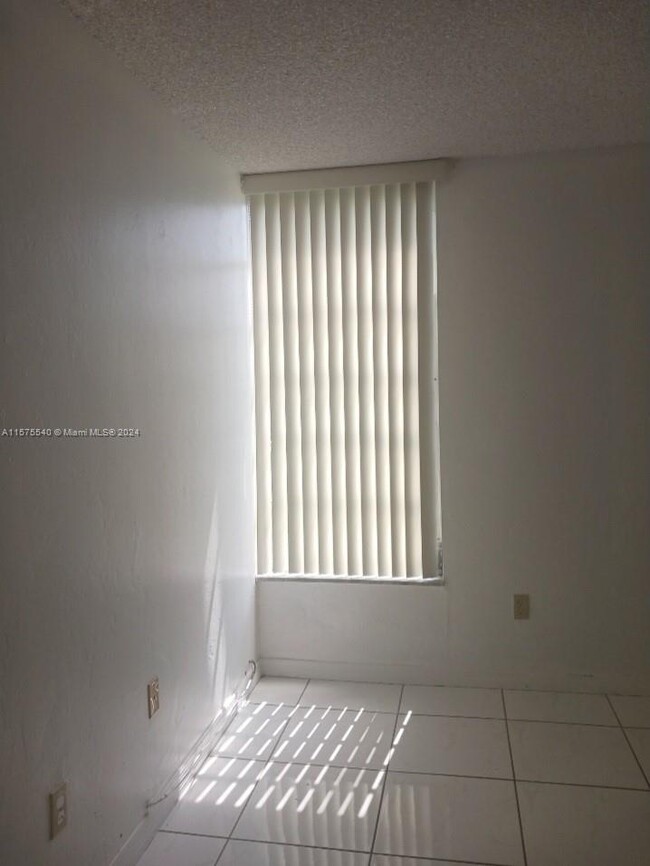Building Photo - 8821 W Flagler St