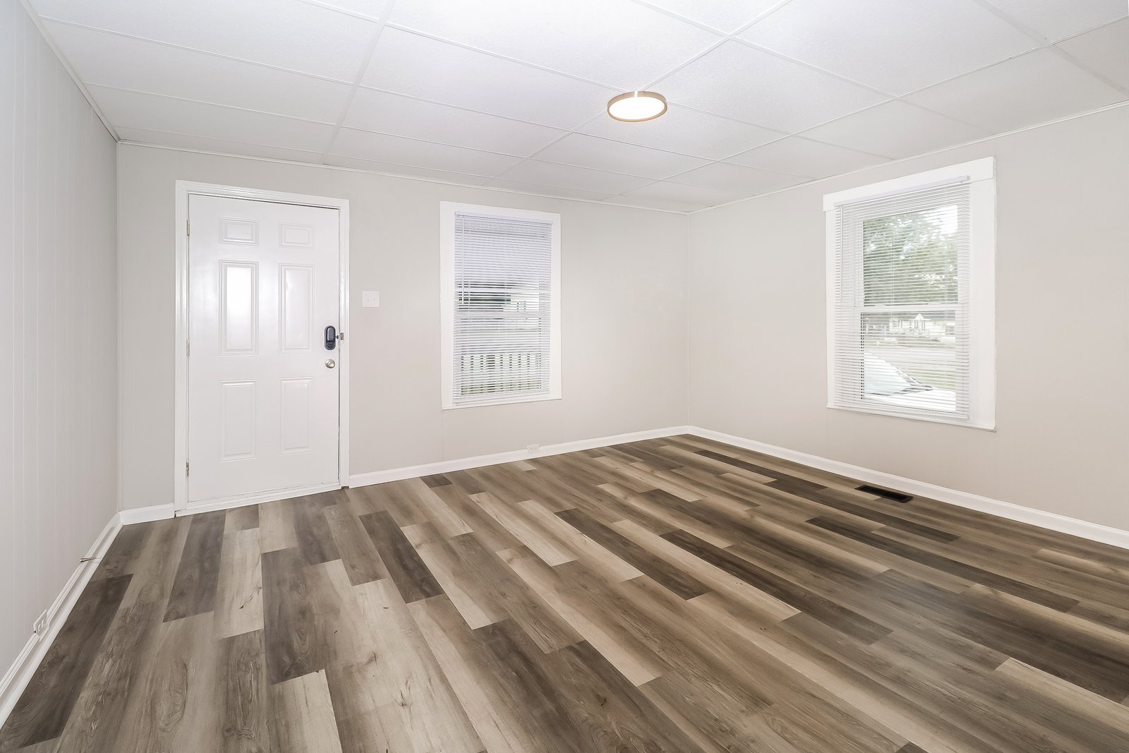 Building Photo - 306 Sycamore St