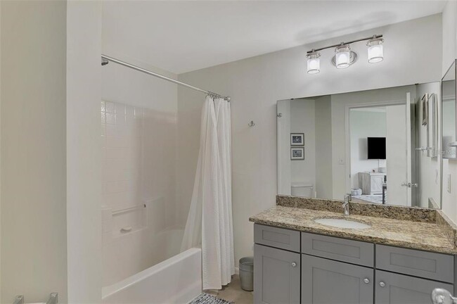 Building Photo - 5459 Bentgrass Dr