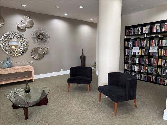 Building Photo - 7441 Wayne Ave