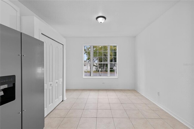 Building Photo - 4406 Hidden Meadow Dr