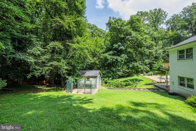 Building Photo - 7732 Canal Ct