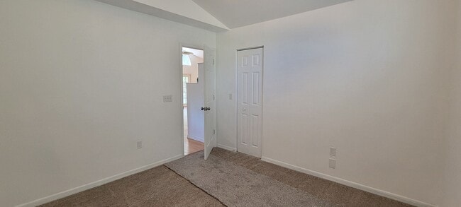 Building Photo - 3 Bedroom/2 Bath Home in Cherry Tree