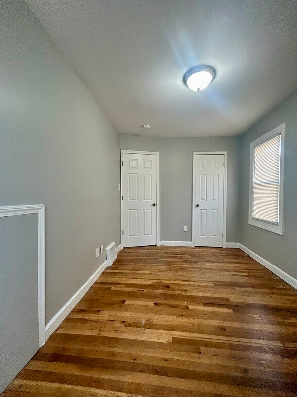 Building Photo - 1991 Moran Ave