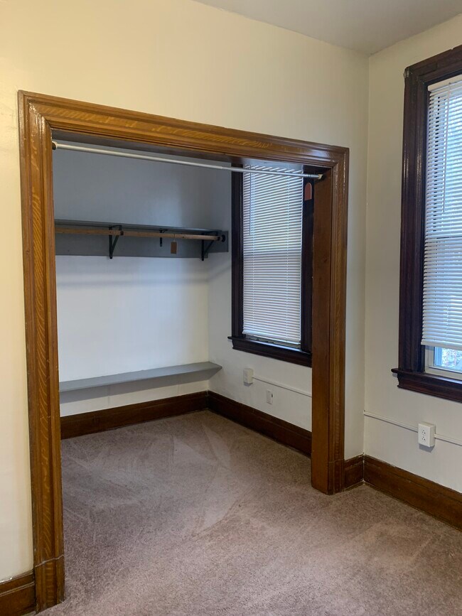 Building Photo - 2017 Veronica St