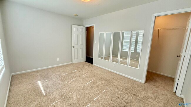 Building Photo - 144 Sagebrook Dr