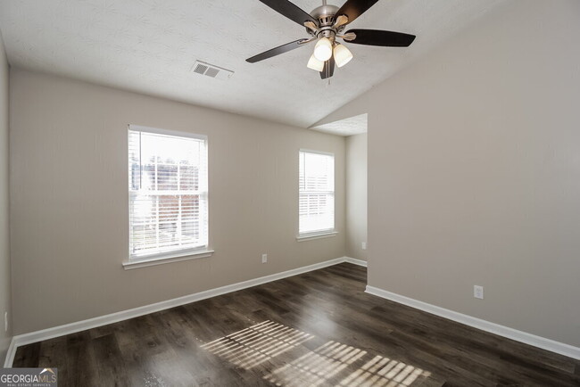 Building Photo - 134 Silver Fox Trail