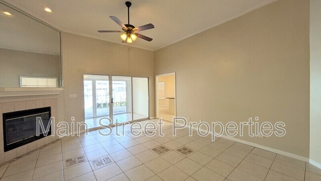 Building Photo - 1612 College Pkwy