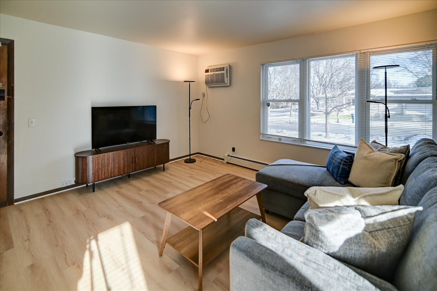 Building Photo - 7203 Fortune Dr