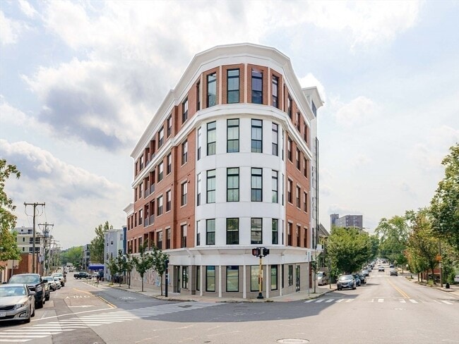 Building Photo - 70 Prospect St