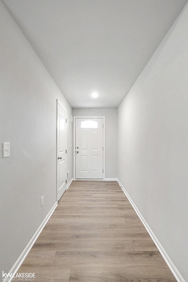 Building Photo - 51419 Tides Dr