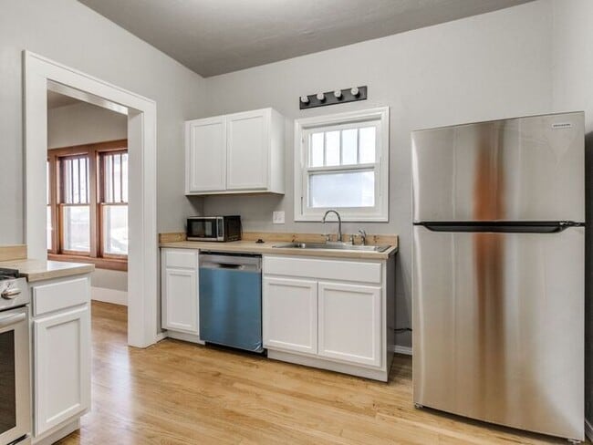 Building Photo - Renovated 3-bedroom, 2-bath home located in the heart of Edmond!