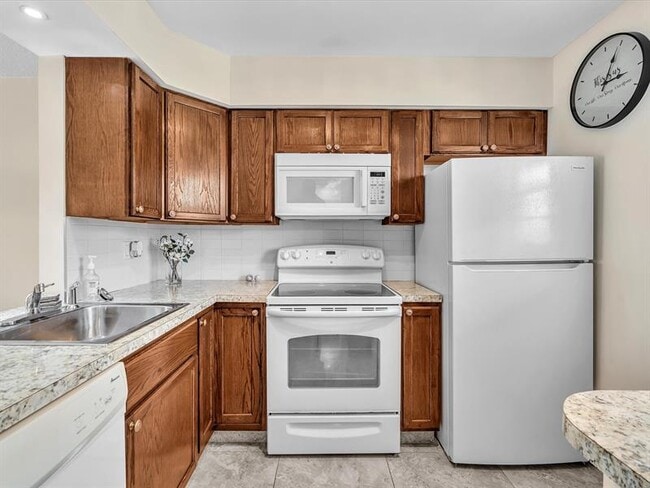 Building Photo - 2801 NW 47th Terrace