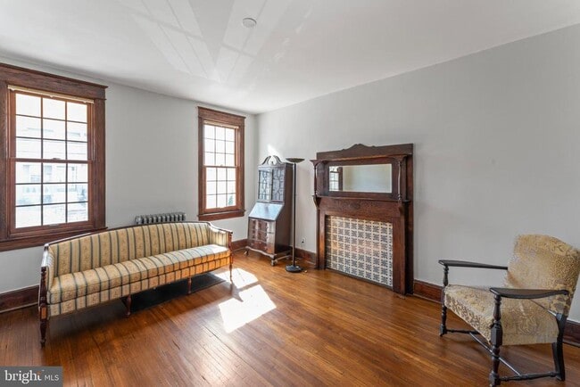 Building Photo - 521 Randolph St NW