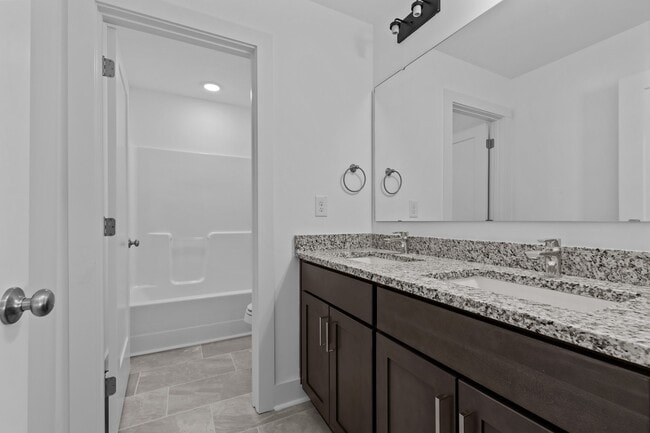 Building Photo - 136 Bourbon St