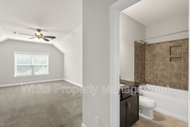 Building Photo - 1830 Alden Oaks Dr