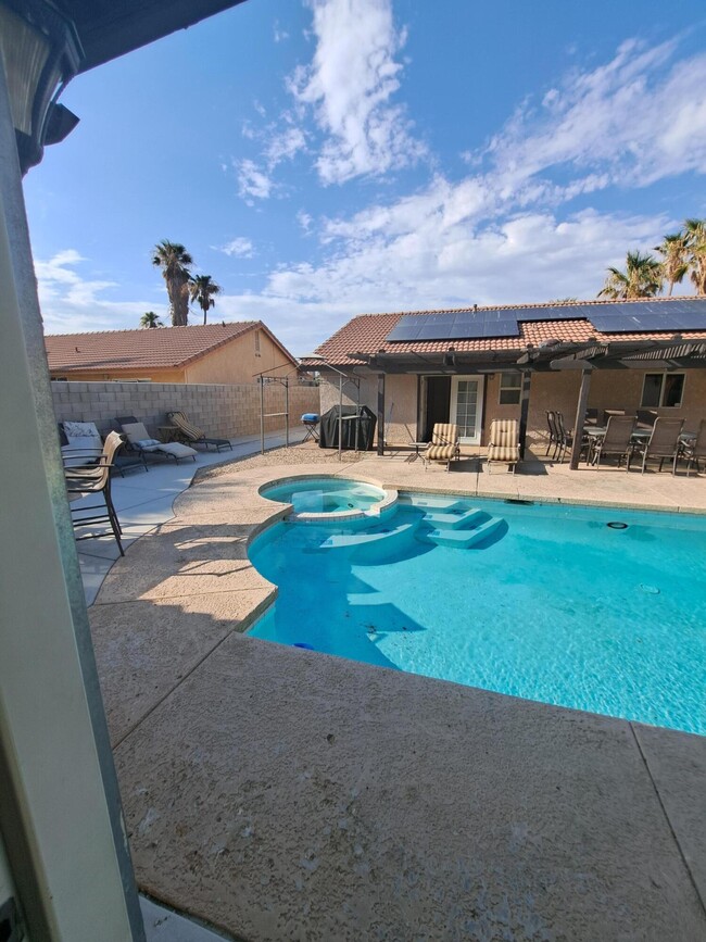 Building Photo - 68605 Tortuga Rd