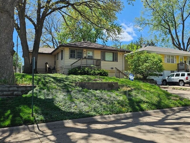 Building Photo - 7761 Highland St