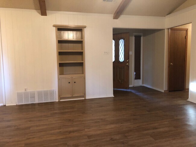 Building Photo - Available now South Central Lubbock