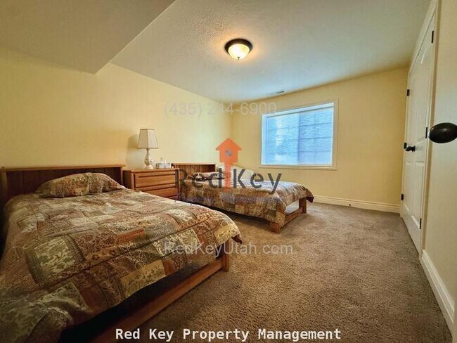 Building Photo - 739 Elk Meadow Loop