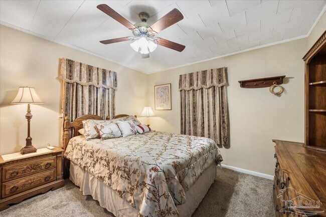 Building Photo - 5490 Berryhill Rd