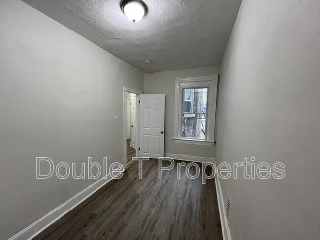 Building Photo - 3010 Grayson St