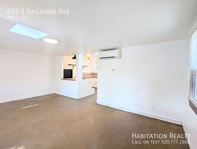 Building Photo - 639 S Railroad Ave