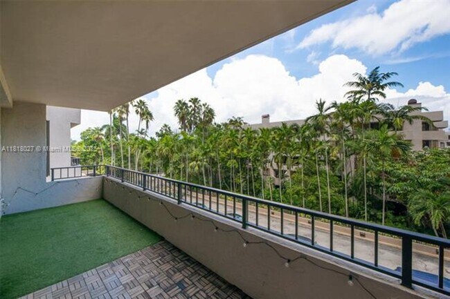 Building Photo - 151 Crandon Blvd