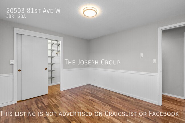 Building Photo - Open and bright 3 bed/1.75 bath in Edmonds!